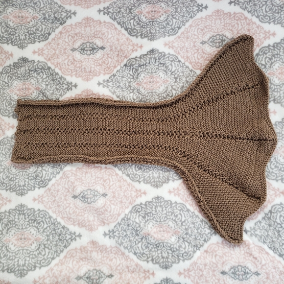 Dragon Wing Cowl Scarf - Coffee Brown - Picture 3 of 3